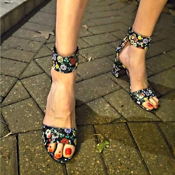 Red Fleece Brooks Brothers Floral Heel Sandal Peep Toe - Picture 11 of 13